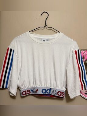 adidas White Crewneck Tee with Black Logo Tag